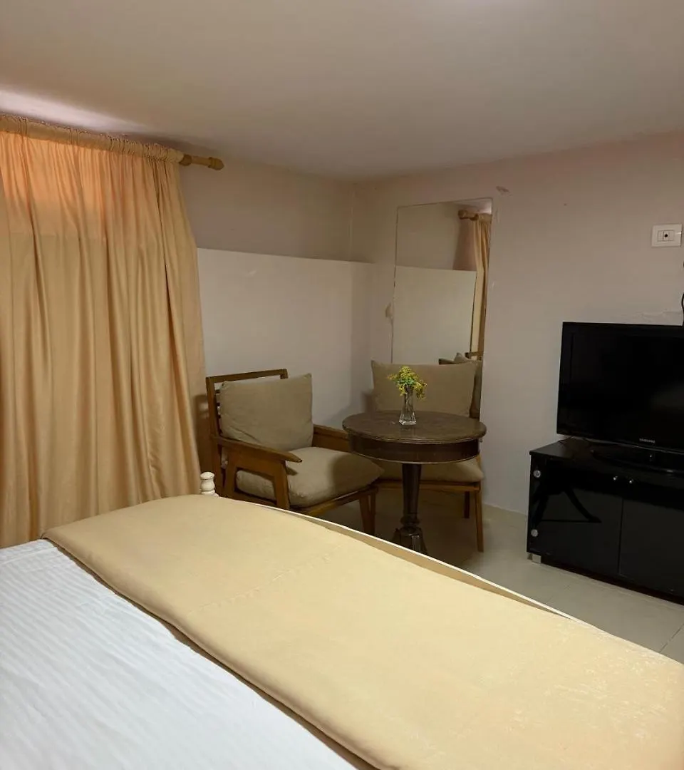 Hotelvila 22 Tirana Albania