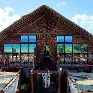 https://casa-hayhu.quintano-roohotels.com